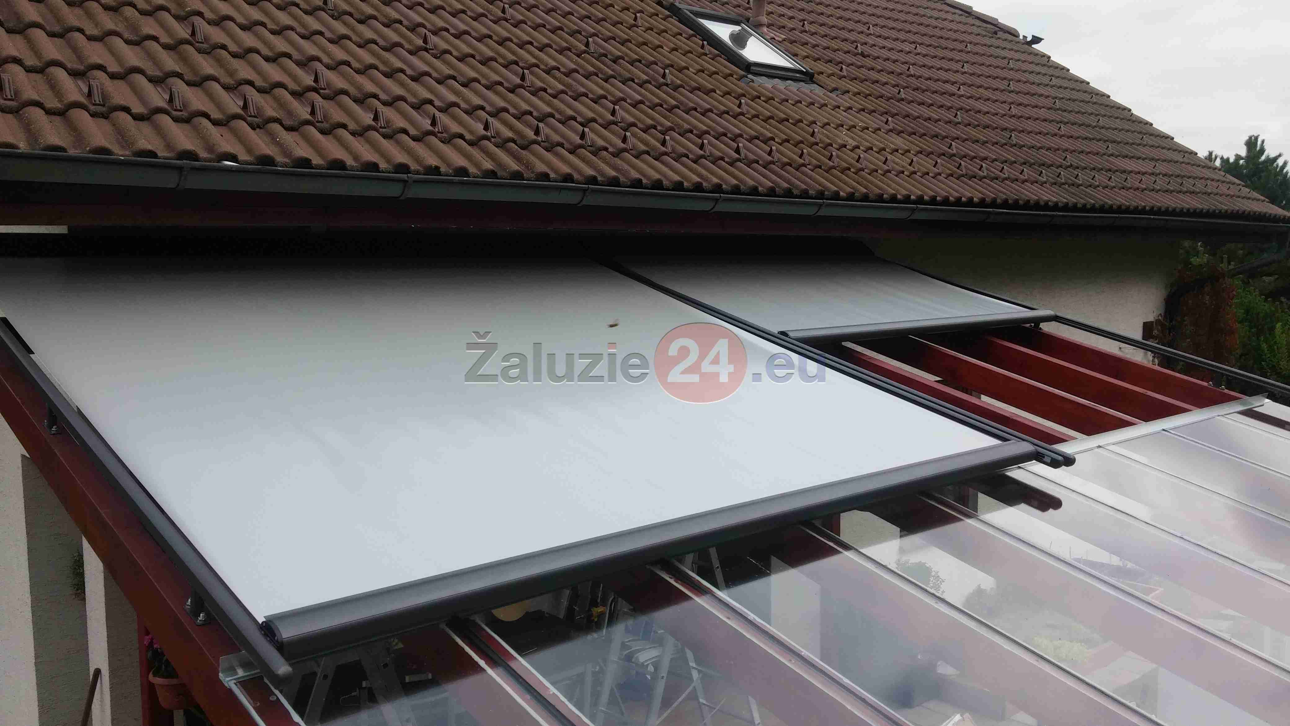 střešní markýza nad pergolu Veranda střešní markýza nad pergolu Veranda